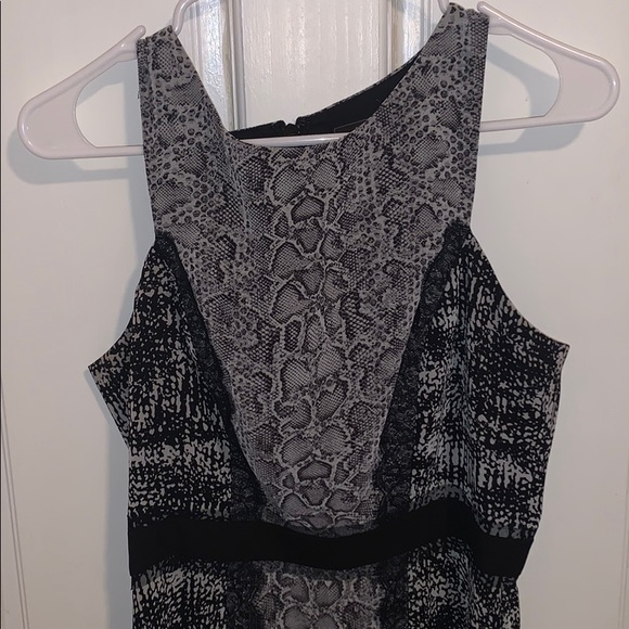 BCBG Patterned high-low dress. - Picture 2 of 5